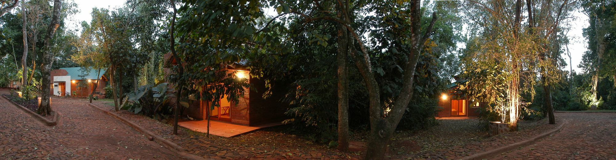 Raices Amambai Lodges Puerto Iguazú Exteriör bild